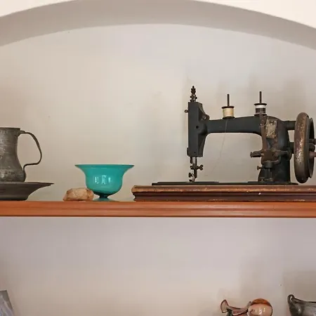 Apartment Babina's Place-traditional House In