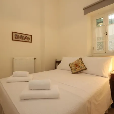 Babina's Place-traditional House In Apartment *